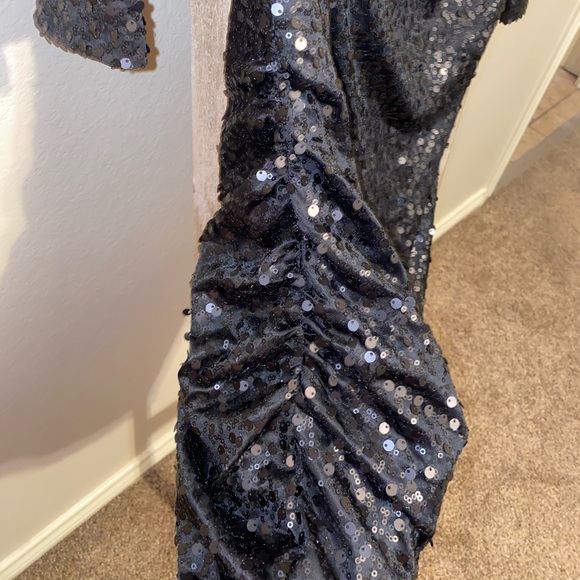 Black bridesmaid/formal event dress - Picture 2 of 8